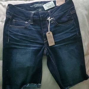 Skinny Bermuda jean shorts size 4